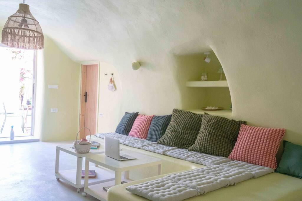 Santorini Oasis- Cave House Vila Fira  Exterior foto